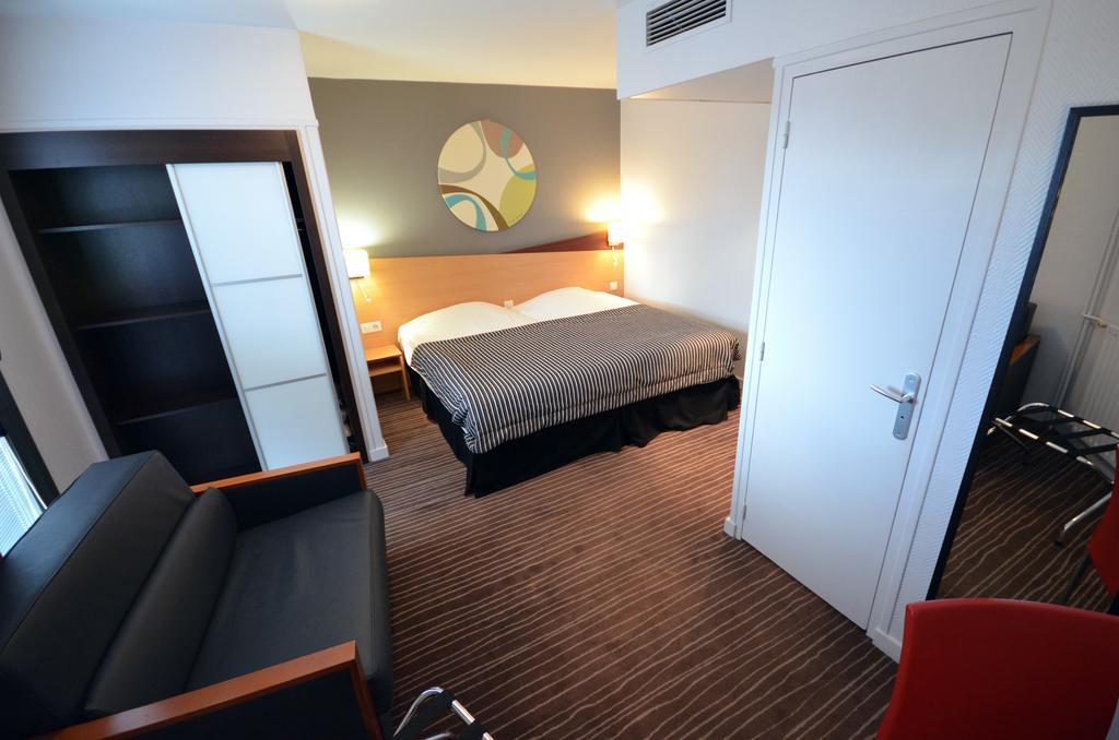 Kyriad Hotel Dijon Gare Exterior foto